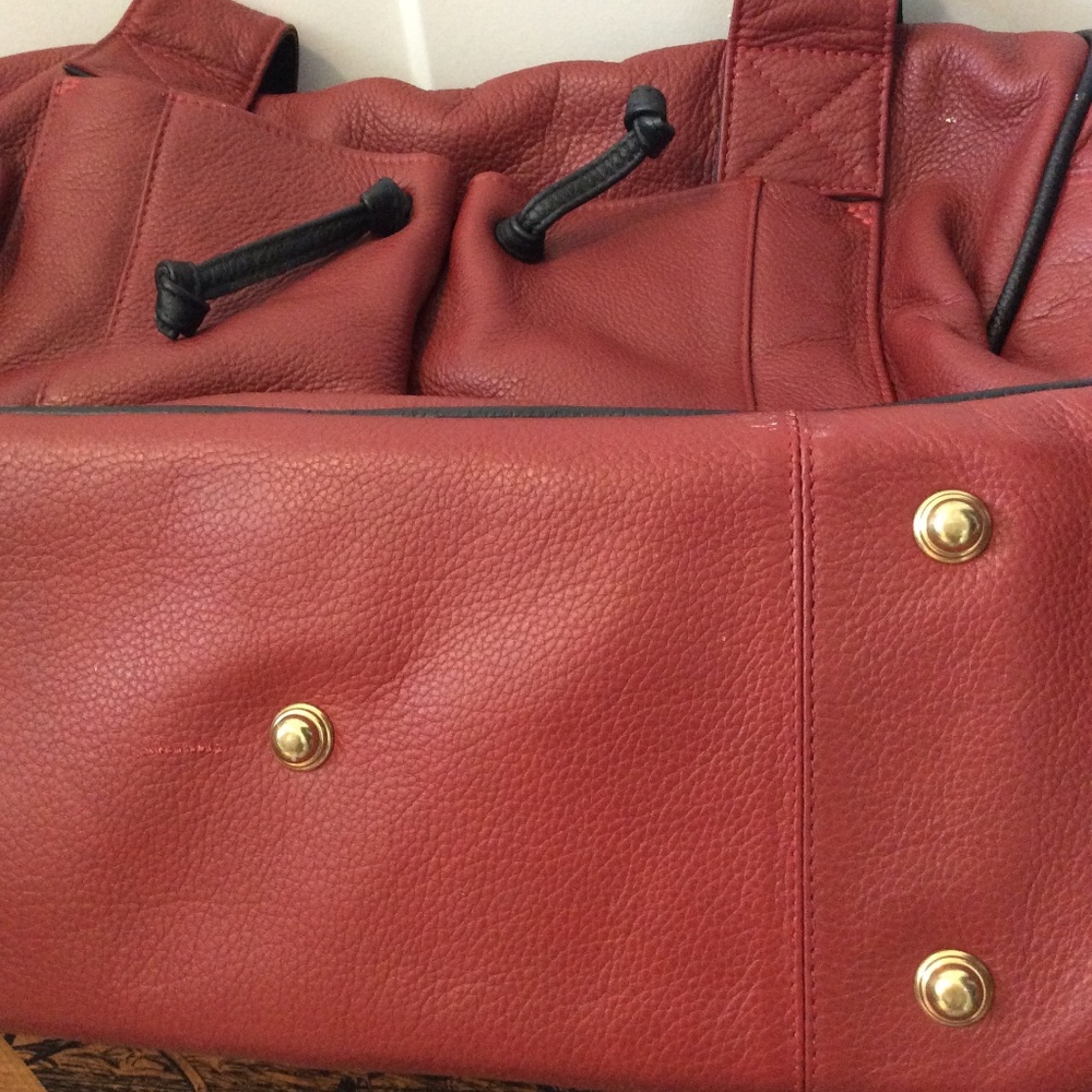 JP Ourse Duffle Weekender - Berry & Black - Picture 7 of 13
